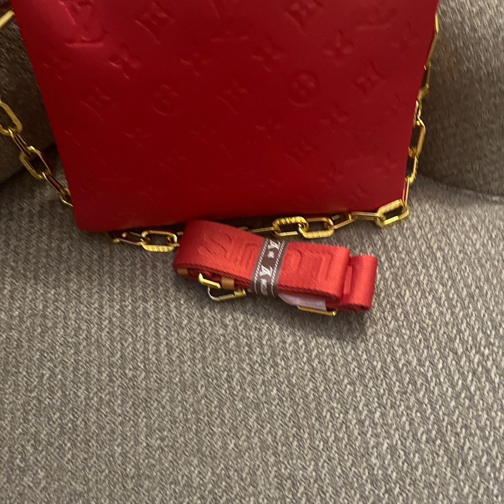 Non branded red purse never used - Picture 3 of 3